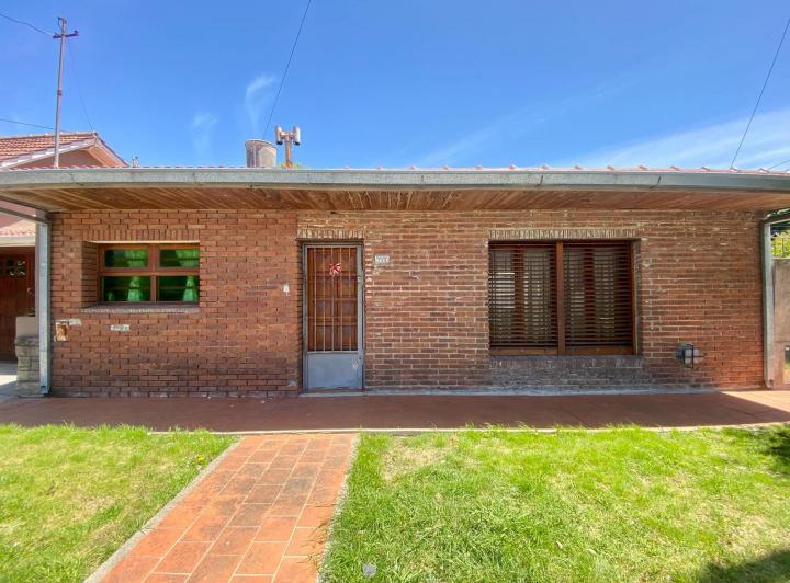 Casa · 144m² · 3 Ambientes · 3 Cocheras