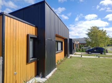 Casa · 144m² · 5 Ambientes · Alquiler de Vivienda en Área 1 San Sebastián, Moderna y Super Funcional Mb