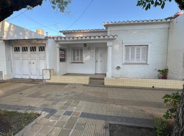 Casa · 300m² · 2 Dormitorios · 1 Cochera · Casa en Venta en Los Toldos