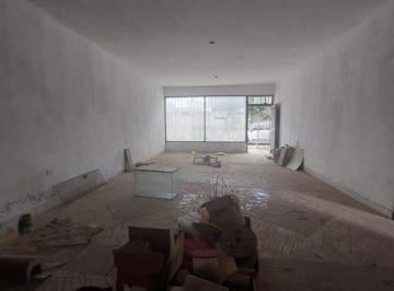 Casa · 181m² · 5 Ambientes · 1 Cochera · Local con Departamento Azopardo 8013