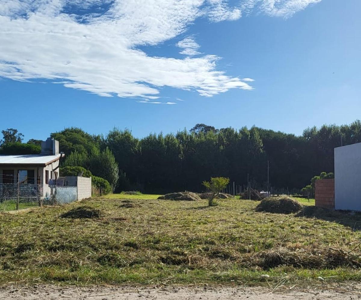 Lote 506m² en barrio Costa Azul, ideal inversión