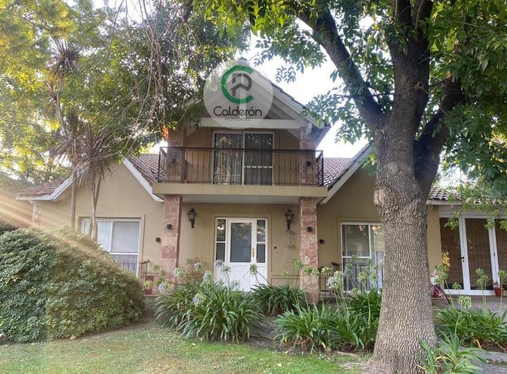 Casa · 200m² · 4 Ambientes