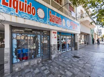 Foto · Venta PH Local en P. B. y Tres Dptos Sobre Av Castro Barros