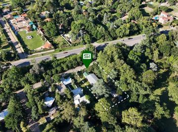 Casa · 300m² · 5 Ambientes · Casa en Venta en Funes o Lote Apto Desarrollo