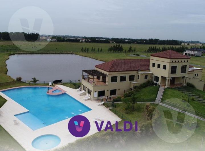 Terreno · 880m²