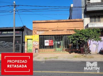 Local comercial · 300m² · 1 Ambiente · 2 Cocheras · Local en Zona Martinez de 322 m².