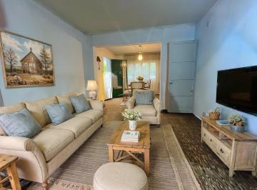 Casa de 6 ambientes, San Rafael · ¡Casa Familiar con Amplio Patio en Excelente Ubicación!