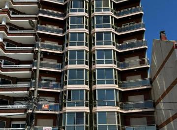 Departamento · 95m² · 4 Ambientes · 1 Cochera · Departamento Semipiso en Venta San Bernardo