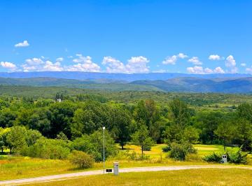 Terreno · 980m² · Venta Lote en Carlos Paz Golf Country Una Maravilla
