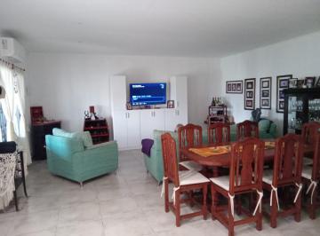 Casa · 80m² · 3 Ambientes · 1 Cochera · Casa en Venta - 2 Dorm. 1 Baño - Cochera - 300 m² - Villa Parque Sicardi, La Plata