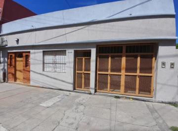 Casa de 3 ambientes, San Fernando · Casa 3 Amb C/ Depto 2 Amb + Depto 2 Amb Independiente