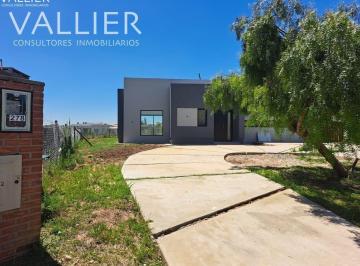 Casa · 228m² · 4 Ambientes · 1 Cochera · Casa en Venta en San Sebastian, Escobar, G. B. a. Zona Norte