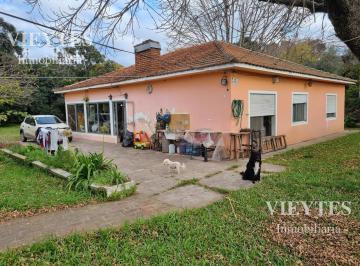 Casa · 1062m² · Casa en Venta en Barrio Don Miguel