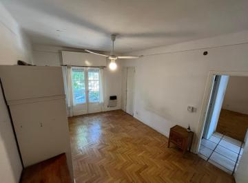 PH · 65m² · 3 Ambientes · PH en Venta - 2 Dorm. 1 Baño - 160 m² - Saavedra, Ciudad Autónoma de Buenos Aires