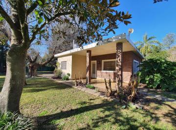 Casa · 107m² · 3 Ambientes · Venta Casa 2 Dorm. con Parque y Piletaa en Cotos de Alameda Roldán