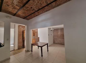Casa de 4 ambientes, Villa Urquiza · Casa en Venta en Parque Chas! con Gran Terraza y Posibilidad de Ampliar