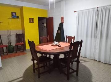 PH · 80m² · 4 Ambientes · PH Venta - 2 Dorm. 1 Baño - 80 m² Totales - Los Hornos