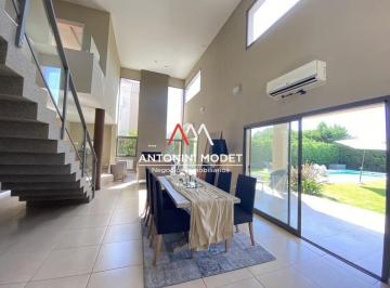 AMN-AMN-3351_2 · Casa en Venta en La Lomada de Pilar