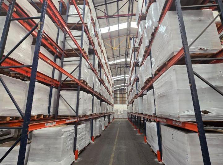 Depósito · 100m²
