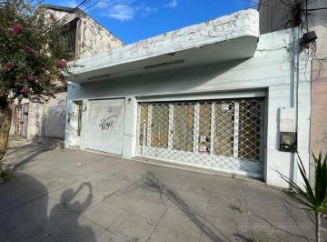Local comercial · 56m² · 2 Ambientes · Local con Departamento en Venta
