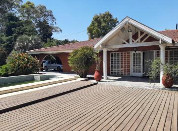 Quinta vacacional · 400m² · 4 Ambientes · 5 Cocheras · Amplia y Excelente Quinta en Esteban Echeverria