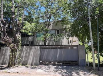 Casa · 270m² · 8 Ambientes · 1 Cochera · Casa en Venta en La Horqueta, San Isidro, G. B. a. Zona Norte