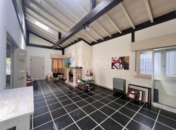 Casa · 226m² · 5 Ambientes · Casa Chalet en Venta en Martínez, San Isidro, G. B. a. Zona Norte