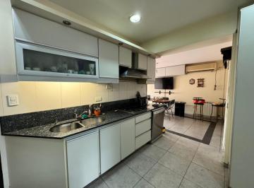 Casa · 300m² · 7 Ambientes · 1 Cochera · Atencion Casa con Departamento Independiente Barrio General Paz