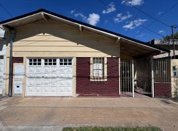 PH · 90m² · 3 Ambientes · 1 Cochera · Venta PH Tipo Casa Cochera y Patio