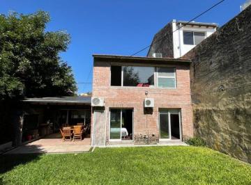 Casa · 200m² · 4 Ambientes · 2 Cocheras · Casa en Venta 4 Ambientes, Bajo de San Isidro