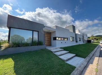Casa · 230m² · 3 Dormitorios · 2 Cocheras · Venta Casa Toda en Planta Baja Barrio Cañitas Malagueño Cordoba