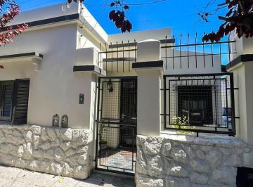 Casa · 164m² · 4 Ambientes · Casa - Pompeya