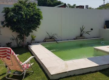 Casa de 10 ambientes, Río Cuarto · Calle Alejandro Roca 200, Bajamos El Valor!