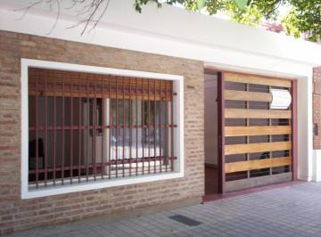 Frente · Se Vende Casa en Barrio Gral. Paz 2 Dorm /dólares 170.000