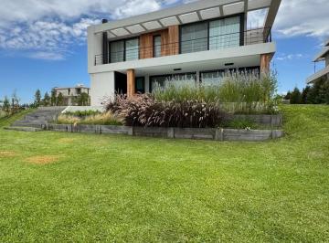 Casa de 10 ambientes, Tigre · Impecable Casa en El Barrio El Yacht