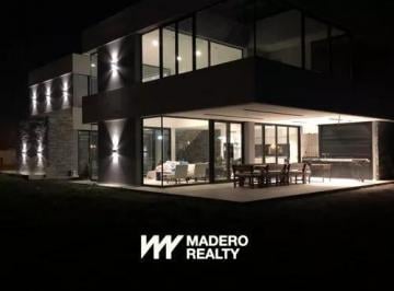 Casa · 430m² · 6 Ambientes · 4 Cocheras · Casa en Terralagos