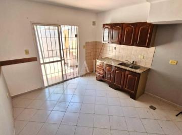 Casa · 82m² · 4 Ambientes · 1 Cochera · Casa Triplex en Venta en Quilmes Oeste, Quilmes, G. B. a. Zona Sur