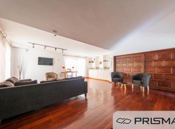 Casa · 317m² · 8 Ambientes · 3 Cocheras · Casa - 4 Dorm - Urca