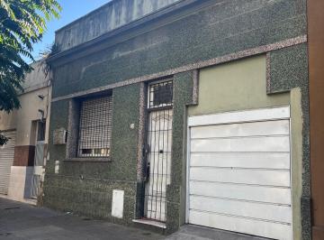 Casa de 4 ambientes, La Paternal · Casa en Lote Propio 4 Ambientes C/ Garage y Terraza