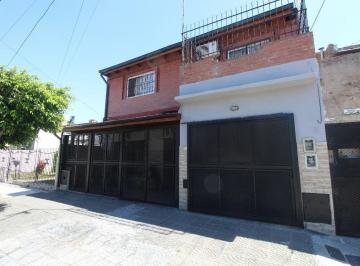 KNK-KNK-4746_2 · Oportunidad Chalet 6 Ambientes Escucha Oferta
