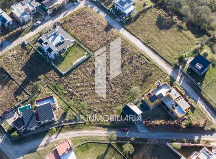 Terreno · 611m²