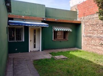 KNK-KNK-4753_2 · Oportunidad Casa 3 Amb C Cochera, Jardin, Patio y Terraza