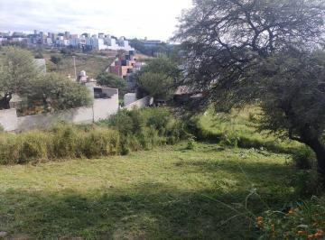 Terreno · 733m² · Venta! Lote en Cuesta Colorada - Apto Dúplex - con Escritura!