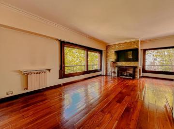Departamento · 138m² · 4 Ambientes · 1 Cochera · Departamento de 4 Amb. con Cochera Privada