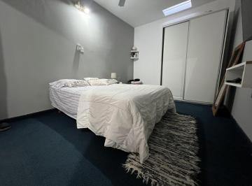 PH · 110m² · 5 Ambientes · PH con Local en Venta - Oportunidad