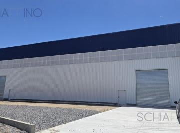 Bodega-Galpón · 1460m² · Nave Industrial en Aqluiler 1400 m² Pitec 2 Fcio Varela