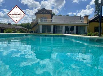 Casa de 6 ambientes, La Plata · Hermosa Propiedad con Piscina en El Club de Campo " Haras del Sur I "