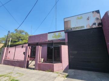 Casa · 63m² · 3 Ambientes · 5 Cocheras · Casa en Lote Propio Tipo Oficina Apto Profesional
