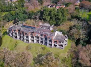 Edificio · 2200m² · Edificio a Terminar en Escobar