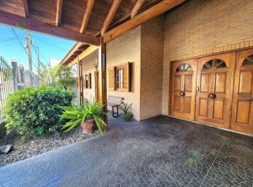 Casa · 100m² · 2 Dormitorios · 2 Cocheras · Casa en La Plata